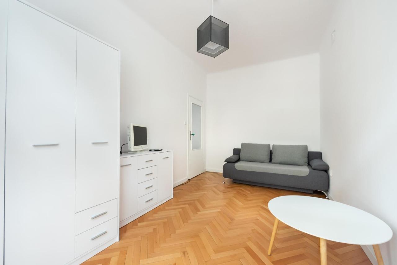 Plac Zbawiciela 3-Bedroom Apartment Warschau Buitenkant foto