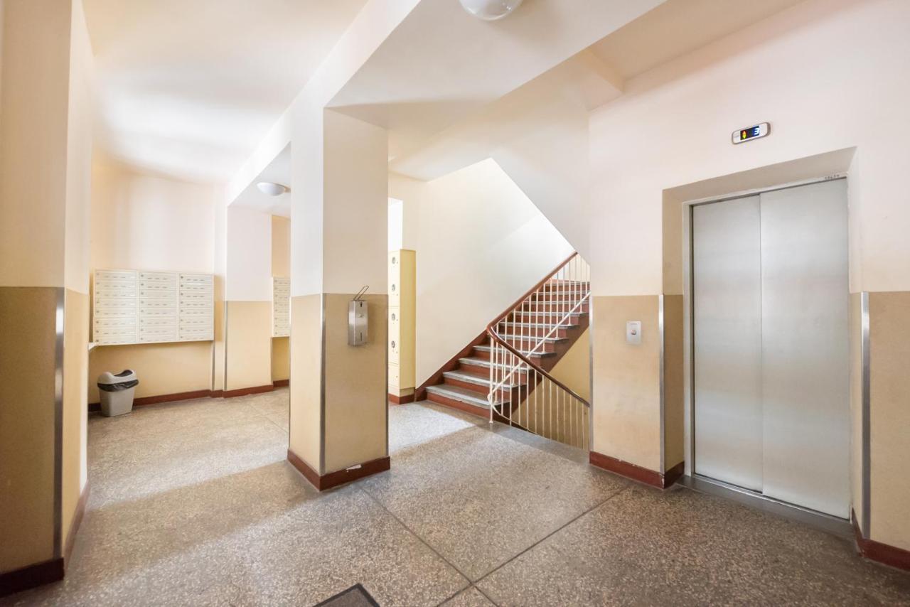 Plac Zbawiciela 3-Bedroom Apartment Warschau Buitenkant foto